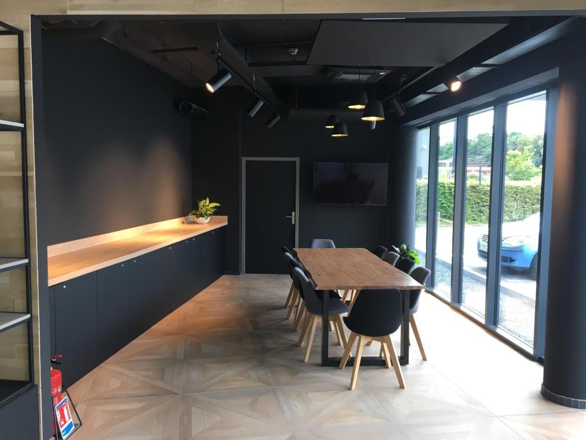 Ibis Styles Valenciennes Petite Foret Bagian luar foto