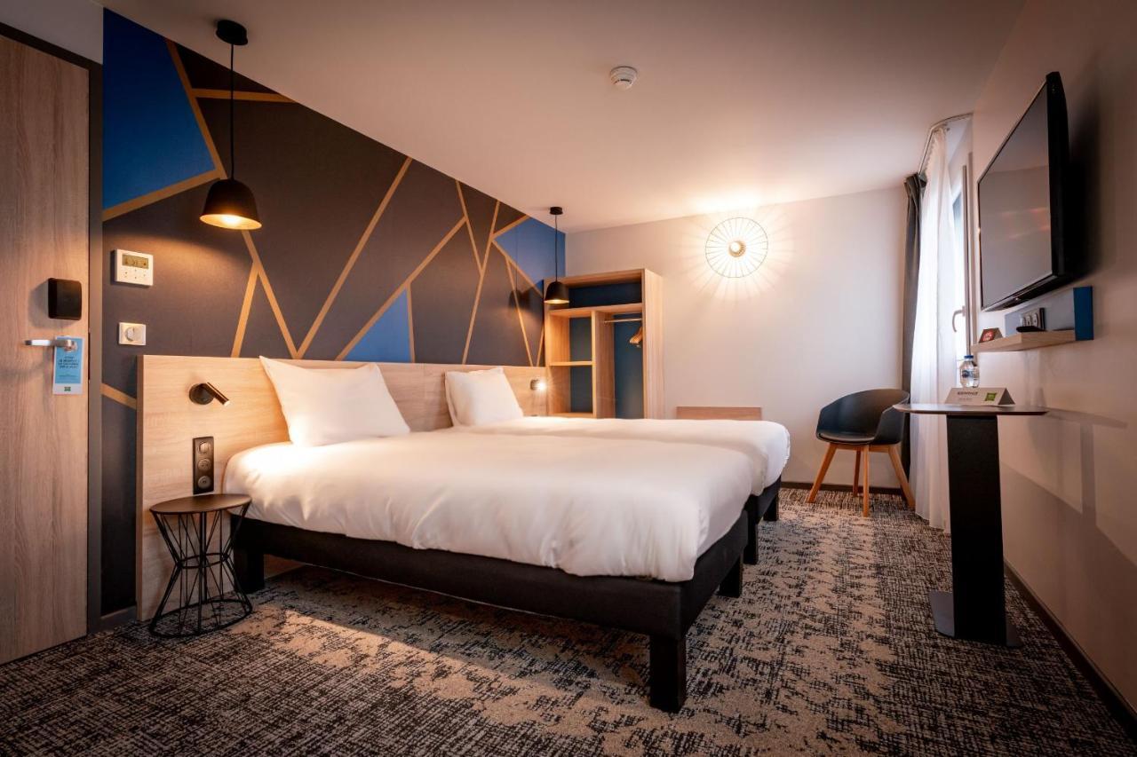 Ibis Styles Valenciennes Petite Foret Bagian luar foto