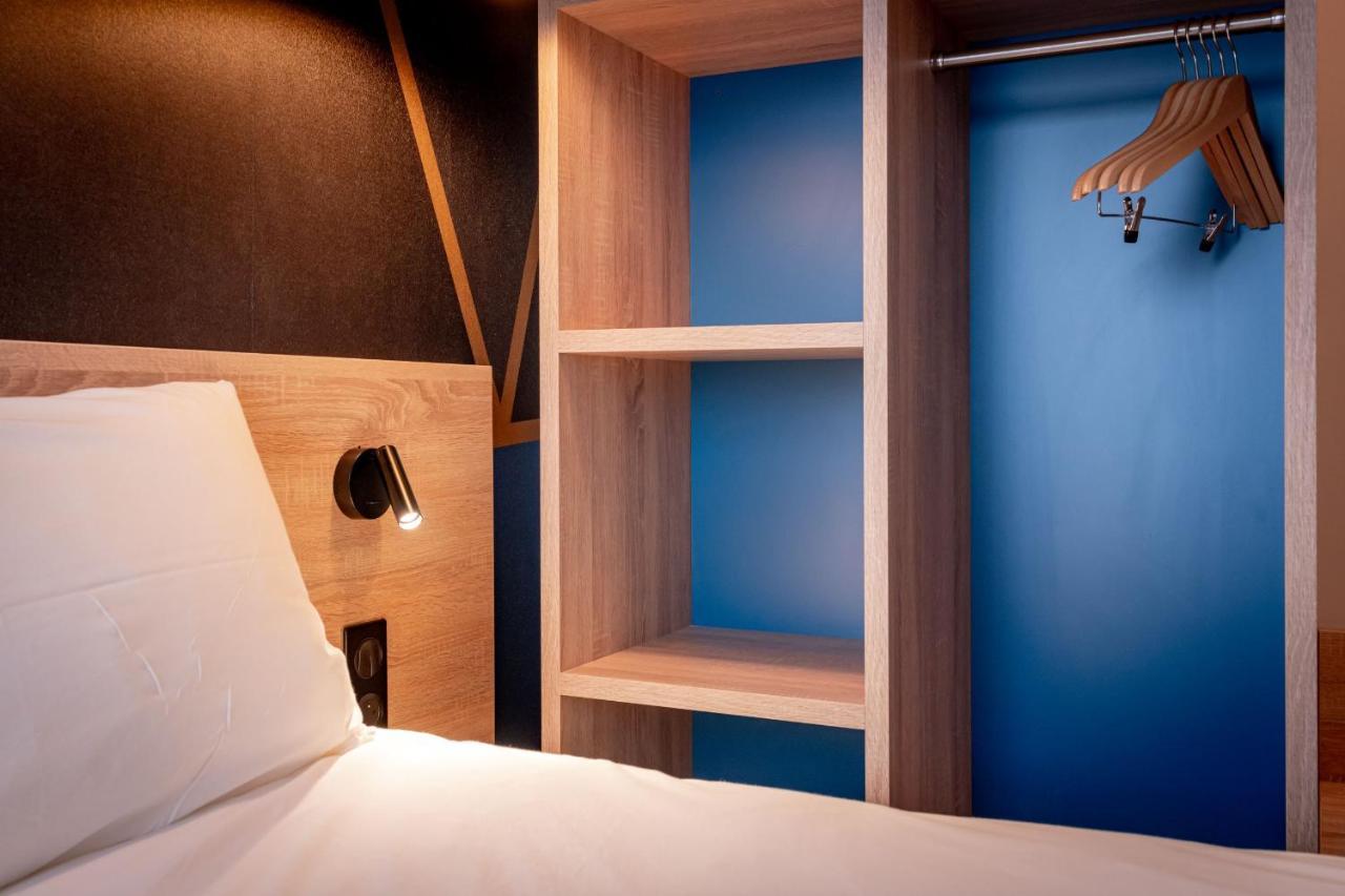 Ibis Styles Valenciennes Petite Foret Bagian luar foto