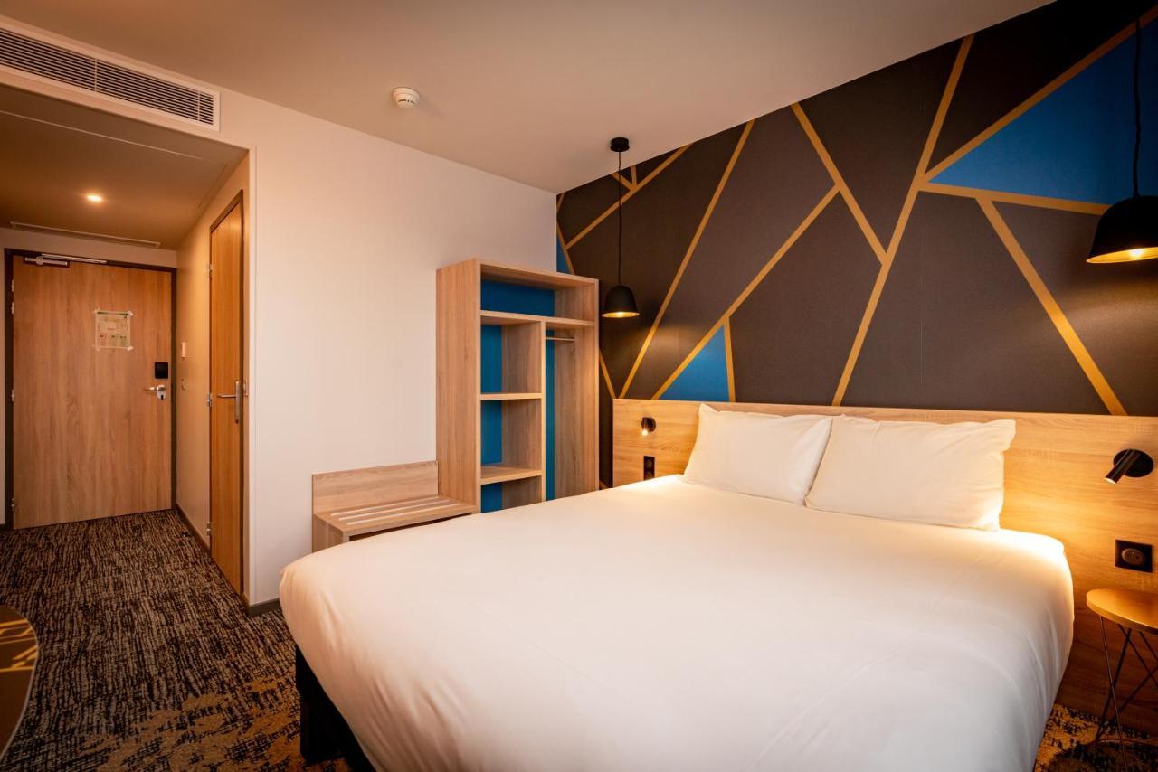 Ibis Styles Valenciennes Petite Foret Bagian luar foto