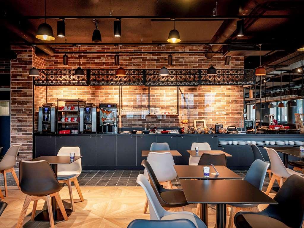 Ibis Styles Valenciennes Petite Foret Bagian luar foto