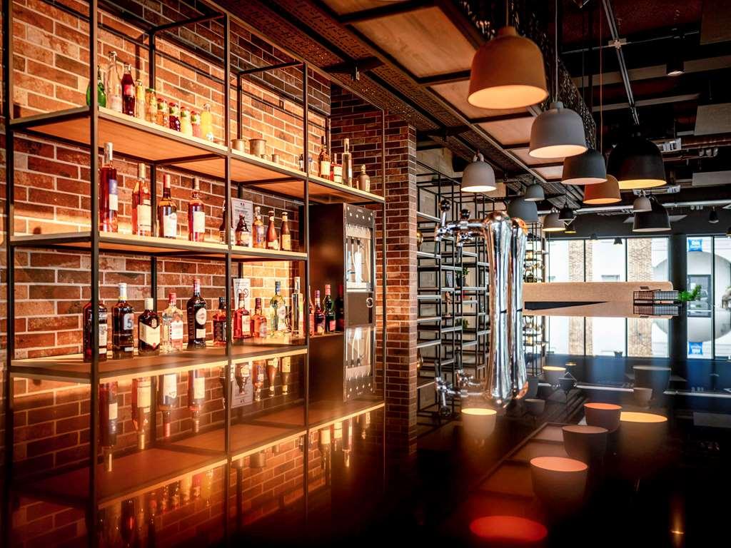 Ibis Styles Valenciennes Petite Foret Restoran foto
